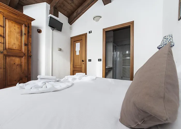 Cretaz Готель Брей-Червінія