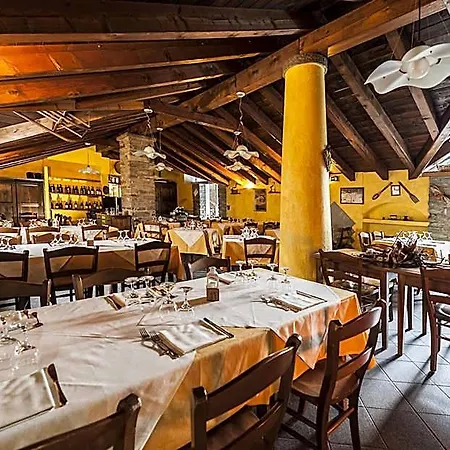 Cretaz Hotel