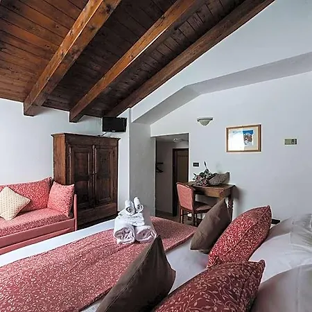 Hotel Baita Cretaz 3*