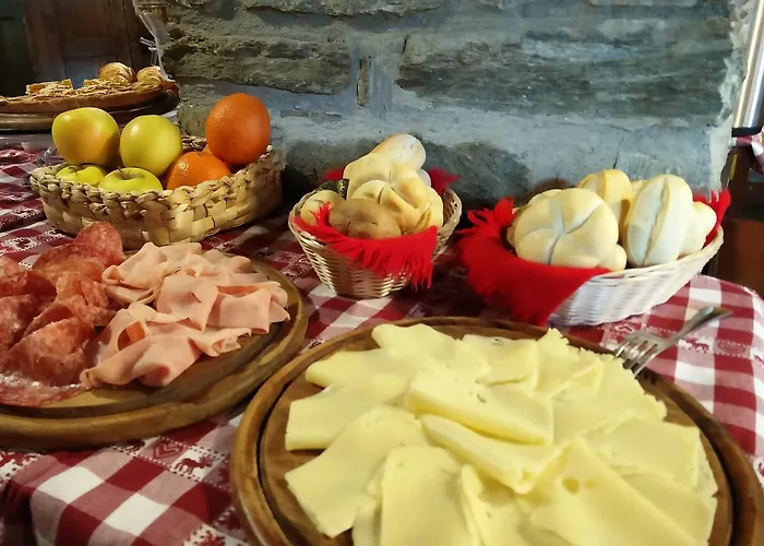 Готель Cretaz 3*